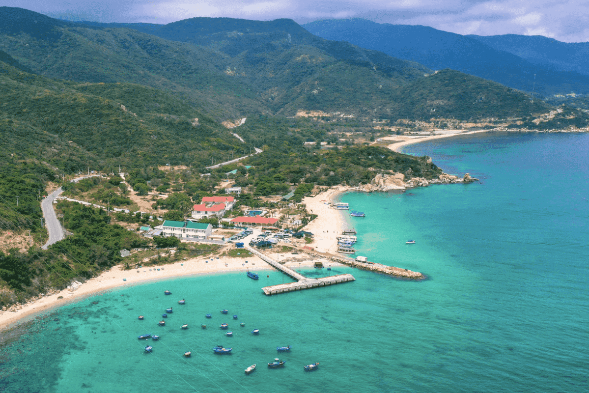 Vinh Hy Binh Hung Dong Cuu Vuon Nho