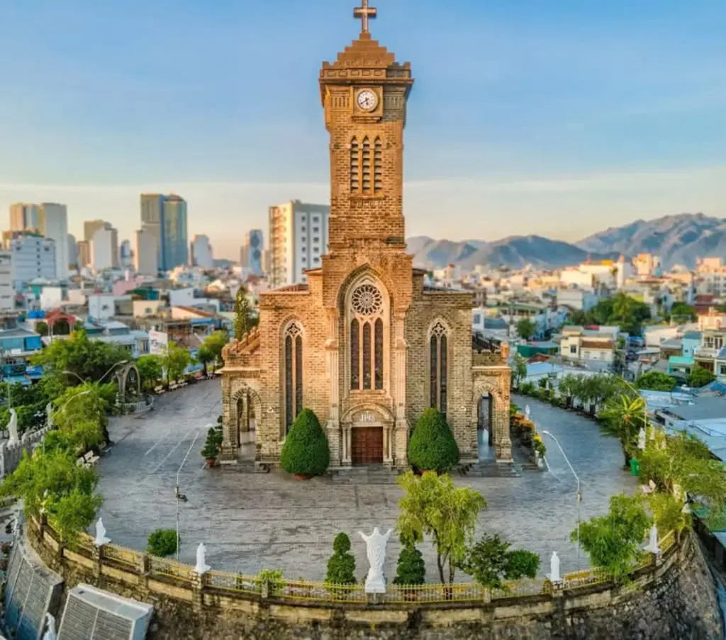 Nhà thờ Đá Nha Trang 4