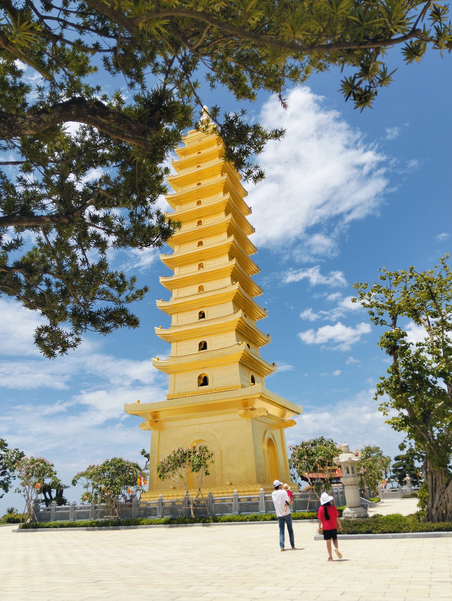 Trúc Lâm Phụng Thuỳ Sơn - Núi Chín Khúc Nha Trang