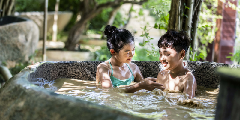 tắm bùn hòn tằm